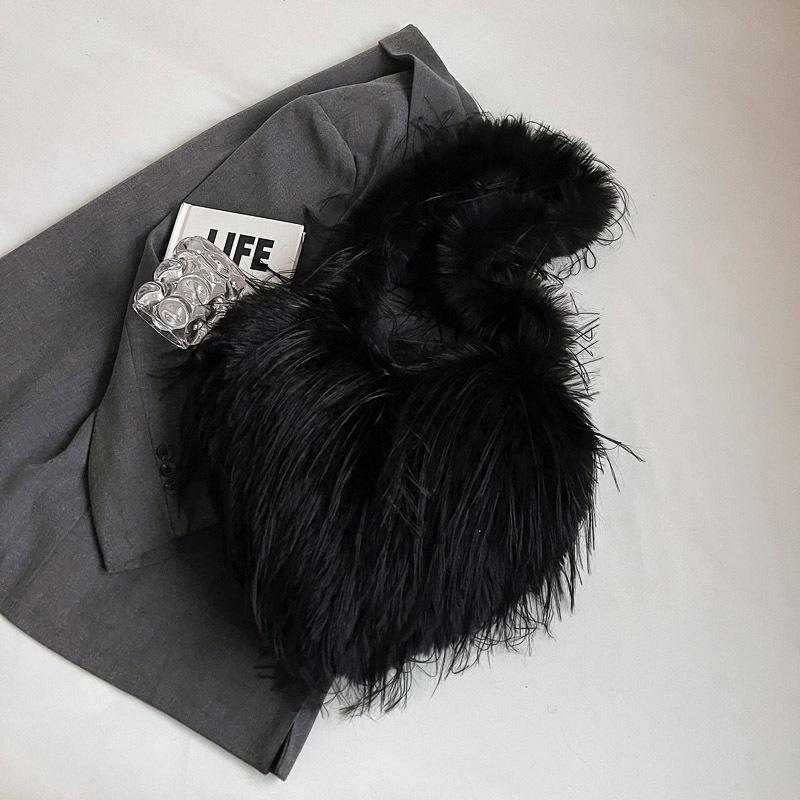 Autumn and Winter New Casual Wool Bag Large Capacity Tote Bag Fashion One Shoulder Armpit Bag Handbag Plush Bag