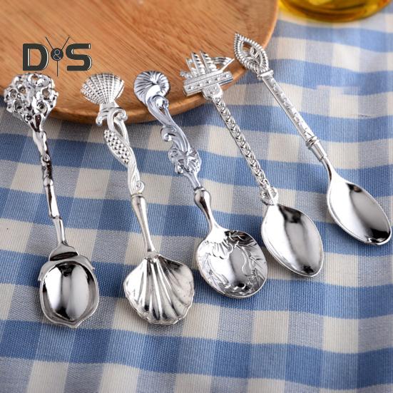 Juego de 5 cucharas para café de aleación de estilo real y forma antigua y elegante