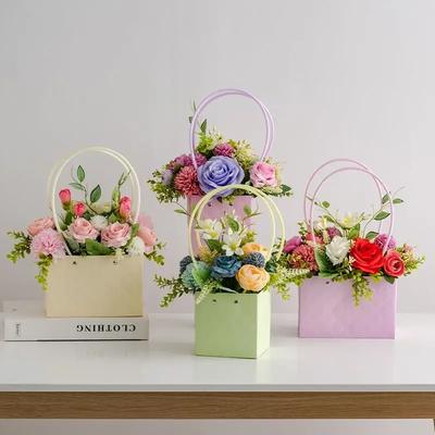 Ambalaj pentru cadouri
 – Cutii pentru cadouri