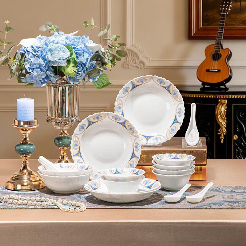 Corning VISIONS Joffre 18-Piece White Jade Glass Dinnerware Set