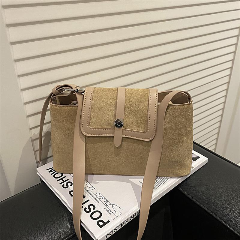 

Small Square-shaped Bag - Spring Simple Patchwork Crossbody Handbag for Commuting and Carrying on The Arm хакі