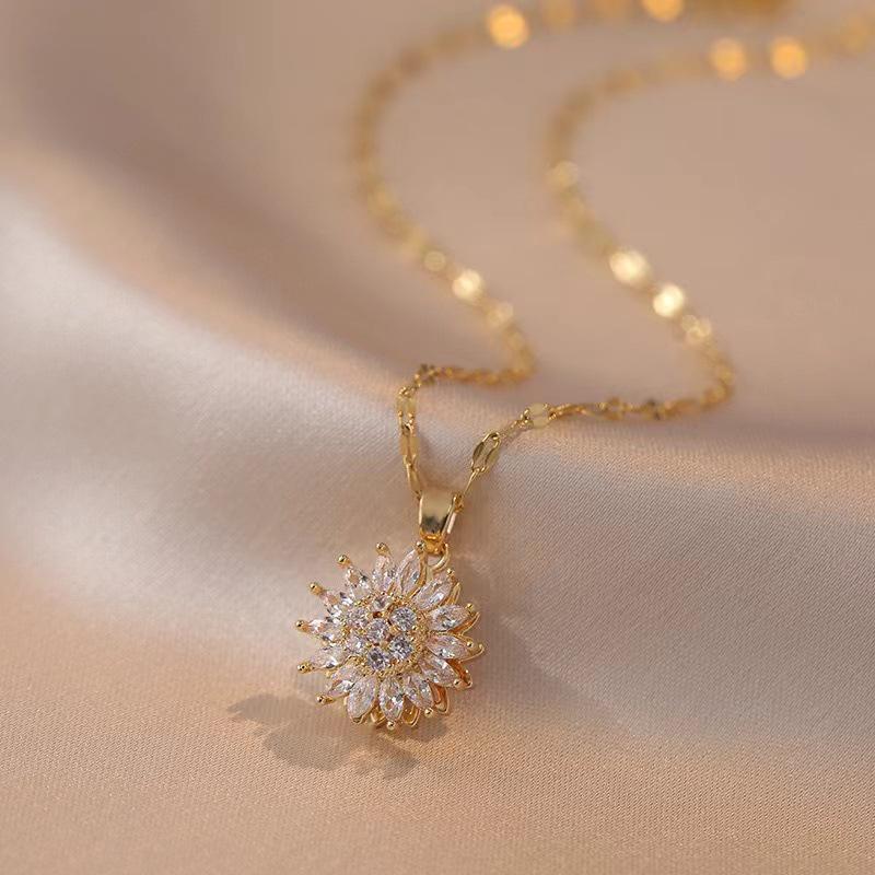 Drehbare florale Titanstahl Halskette - Minimalistisches Vintage Design