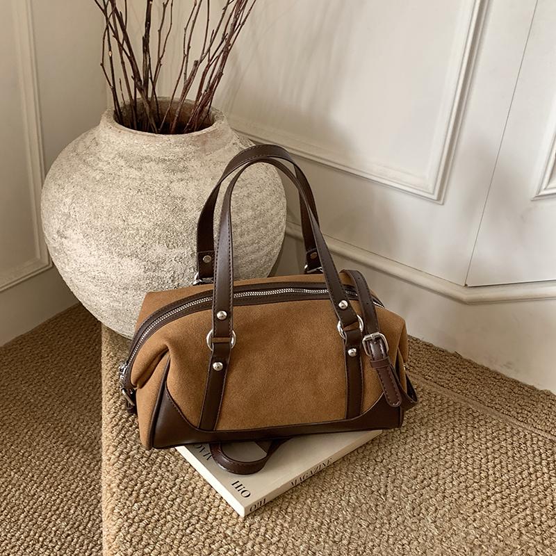 Casual Large Capaci Suede Bag Women New  Retro Brown Commuter Shoulder Bag Pillow Bag Purses and Handbags