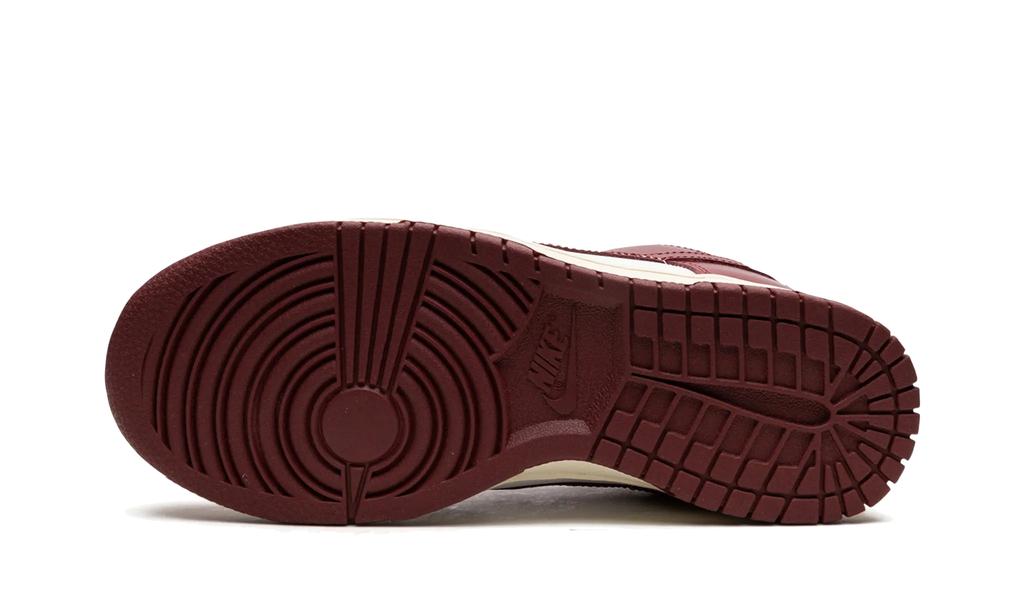 Dunk Low PRM Team Red