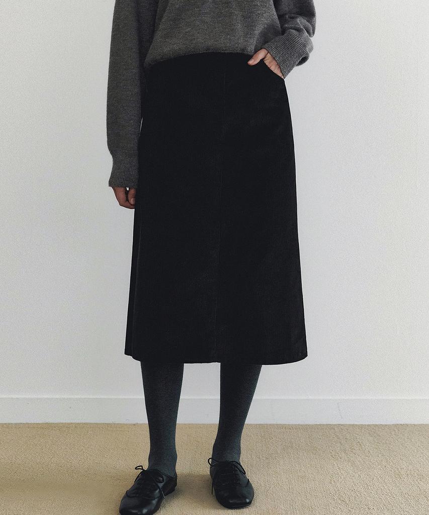 Roeil Corduroy H-Line Midi Skirt - Black
