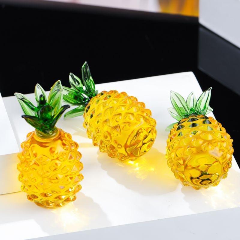 Handcrafts Crystal Pineapple Figurine Elegant Glass Artificial Fruit Sculpture Ornament for Home and Office Table Decors