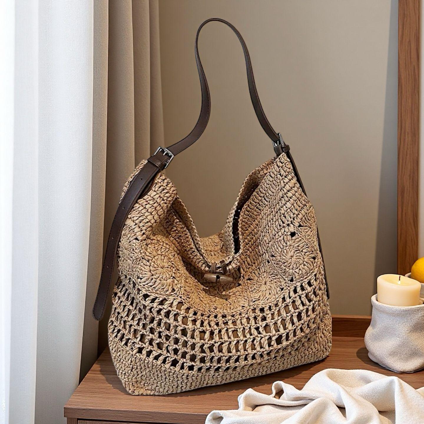 

Luxury Straw Crochet Tote: Spacious, Versatile Crossbody for Vacation