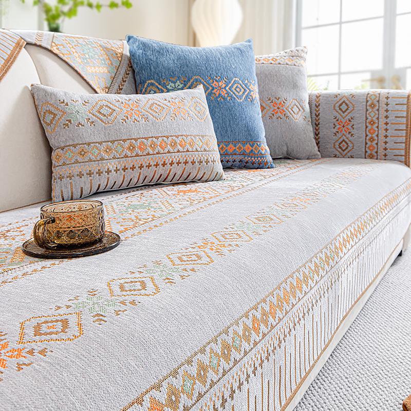 

Light Luxury Sofa Cushion, Universal Chenille Fabric In All Seasons, Nordic Sofa Seat Cushion, Non-Slip, High-End Backrest Towel 70*70cm