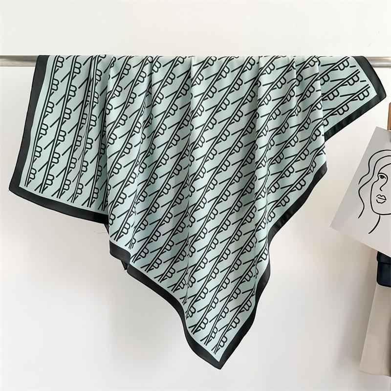 European and American new printed light luxury letter B scarf 91cm large square scarf twill silk headscarf versatile shawl women