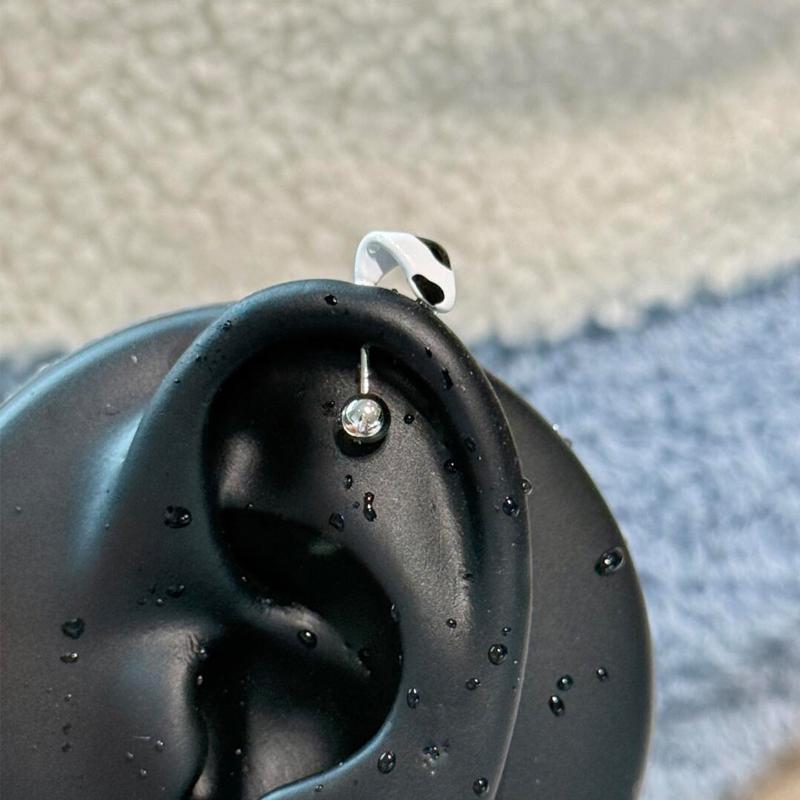 1Pcs Cute Dog'S And Cat'S Ear Shaped Ear Bone Nail Sweet Cool Stud Earrings For Women Trendy Body Piercing Accessories