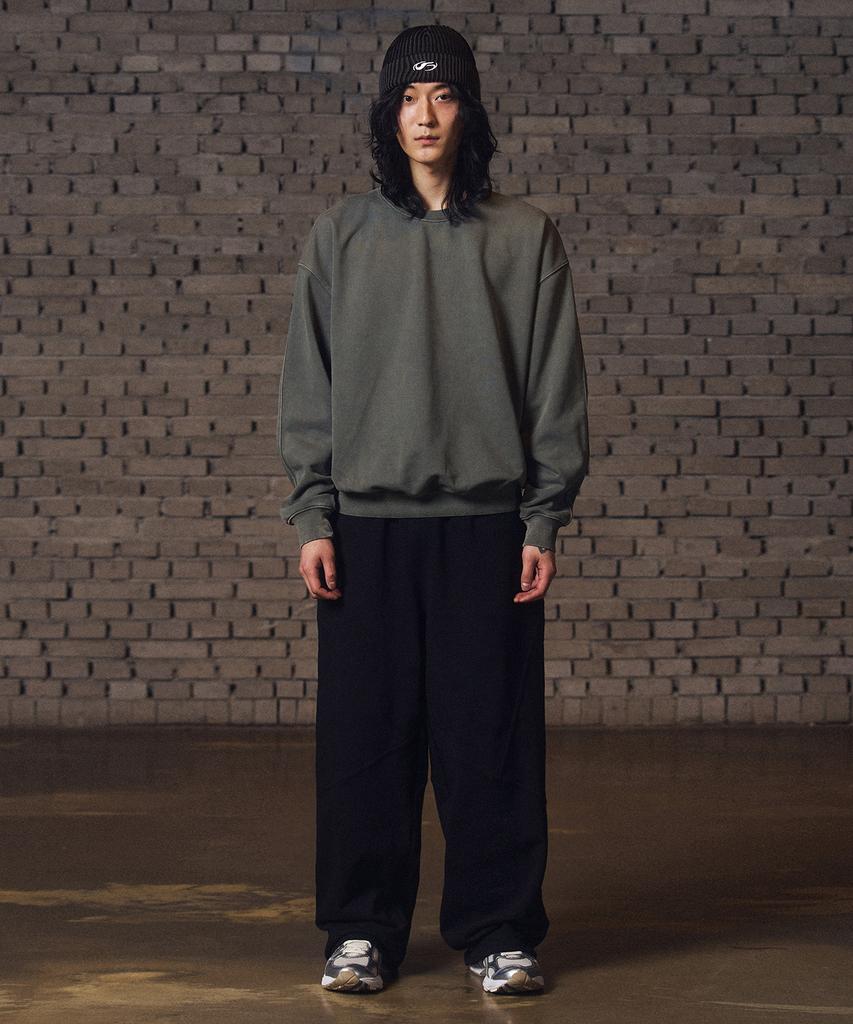 FILLUMINATE Elementary Pigment Sweatshirt - Deep Green