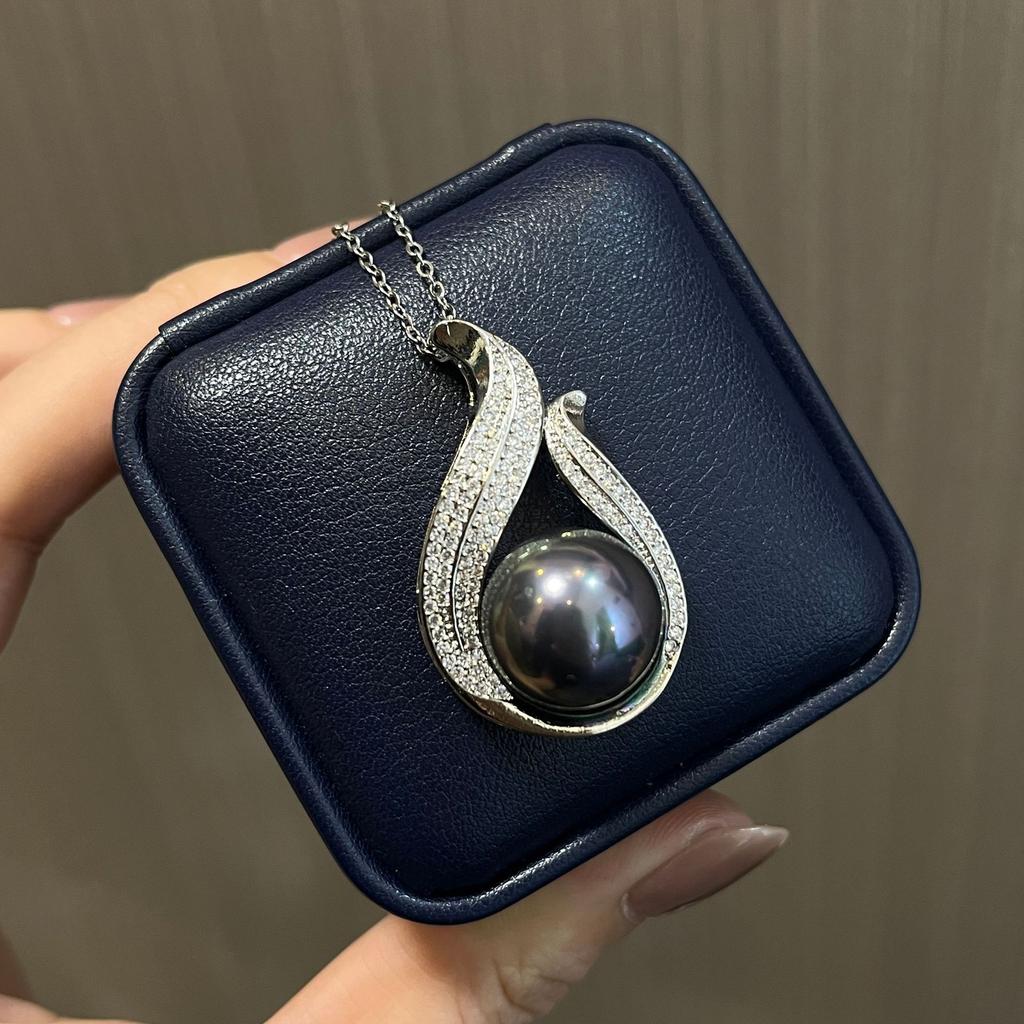 Tillbehör till Bröllopsmiddag Svart Pärlhänge Halsband Damens Lätta Lyx Nyckelbenskedja Premium Halsband