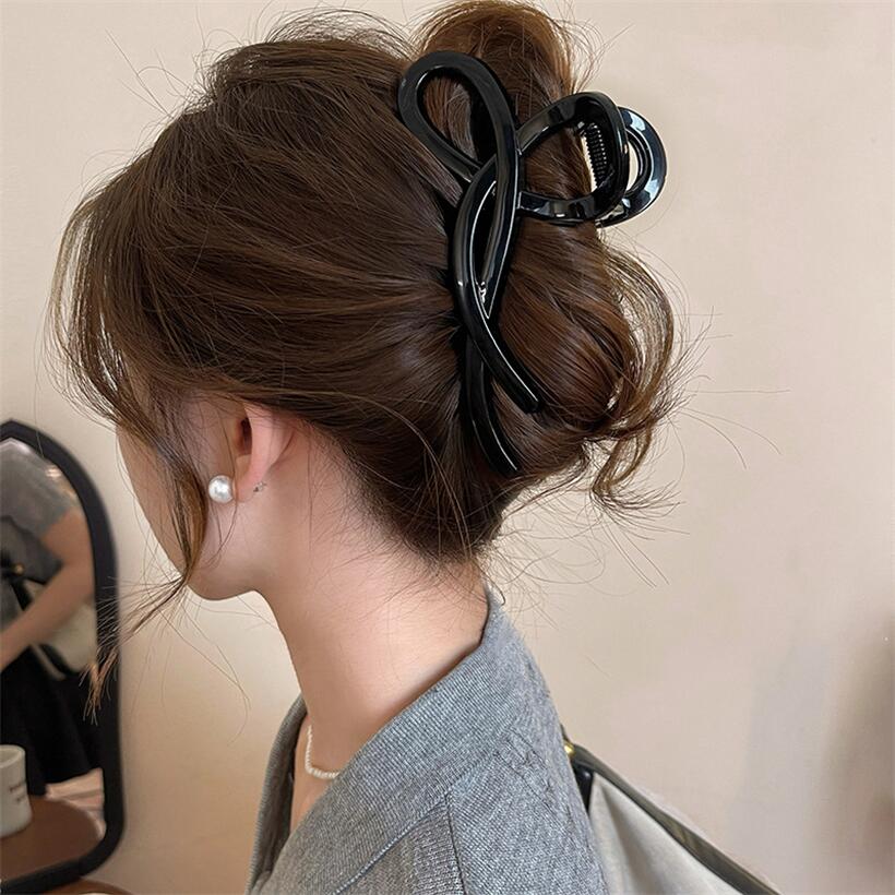 13CM Acrylic Large Bow Ribbon Hair Claw Crab Hairpins Glossy Ponytail Hair Accessories Women Hair Clips Girls Barrettes Headband