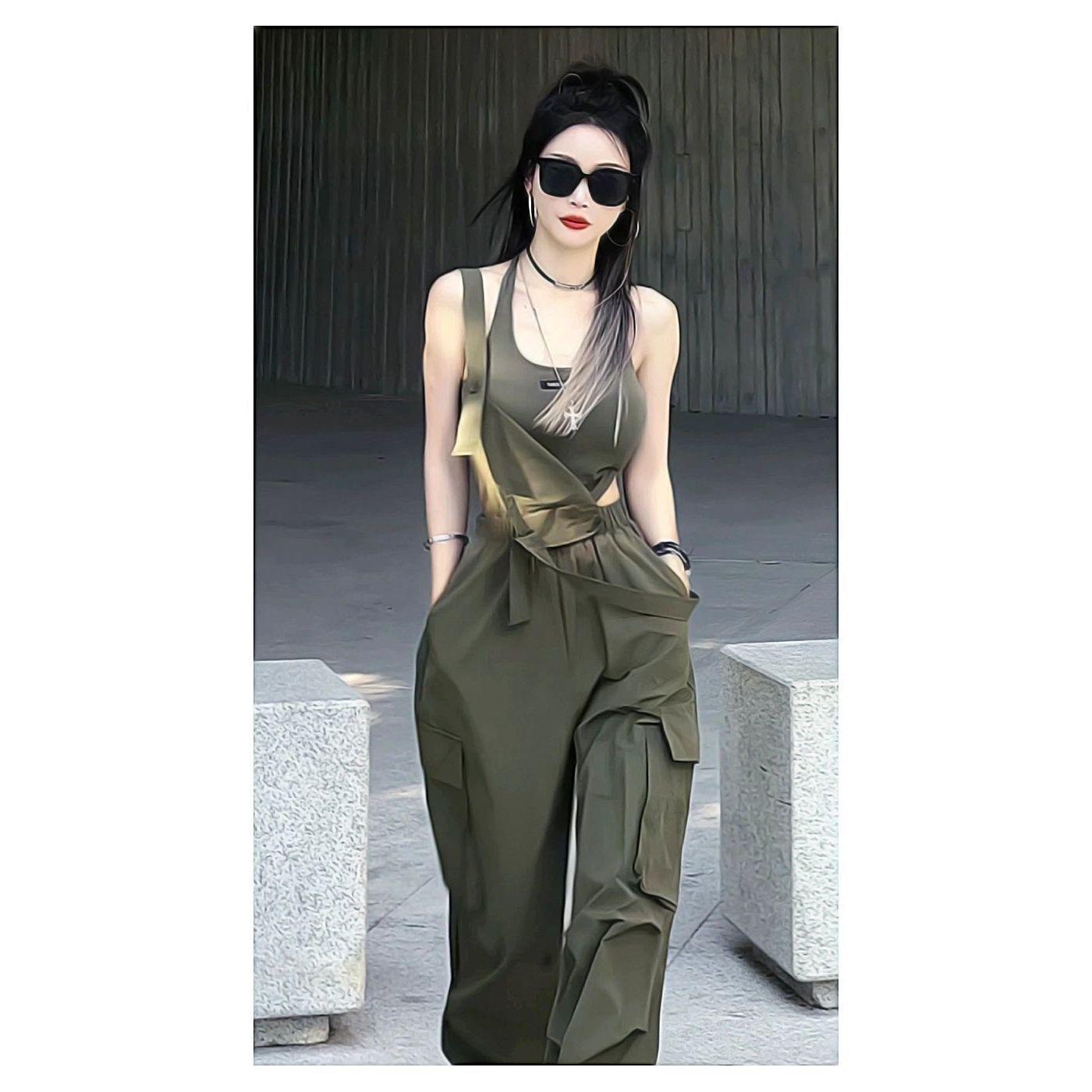 Vintage Halter Neck Overalls: Street-Cool Women s Summer Jumpsuit S