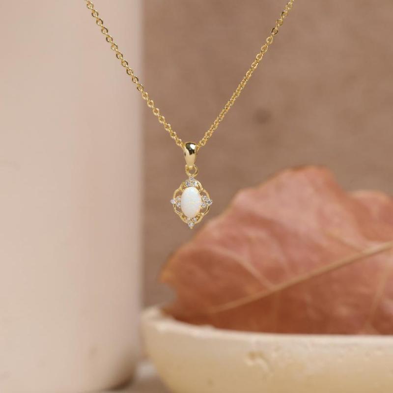 Women's Elegant Luxury Necklace Minimalist Jewelry, A Gift for Mothers, Able Item, The Best Choice for Giving Gifts