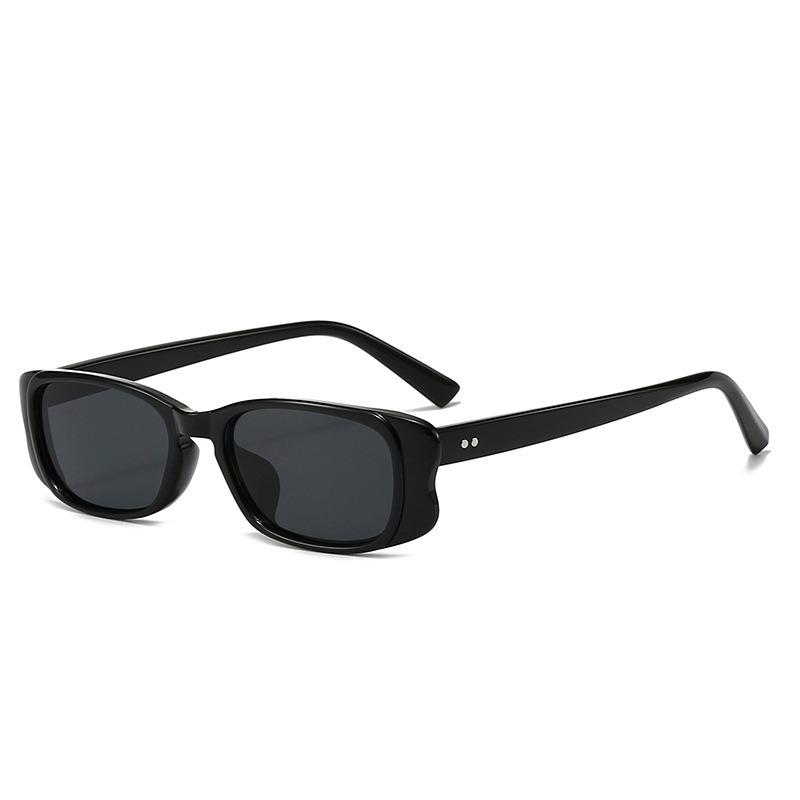 Classic Y2k Luxury Small Frame Square Sunglasses Women for Men Vintage Punk Sun Glasses Popular Hip Hop Shades