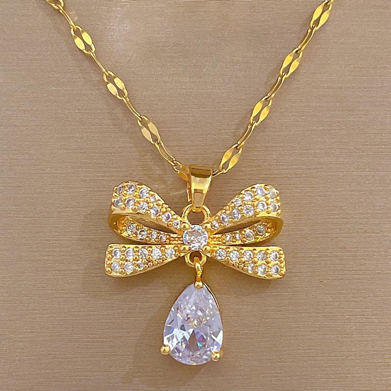 

Butterfly Water Drop Micro-Inlaid Necklace Earrings Set Light Luxury Micro-Inlaid Personalized Temperament Earrings Necklace Combination