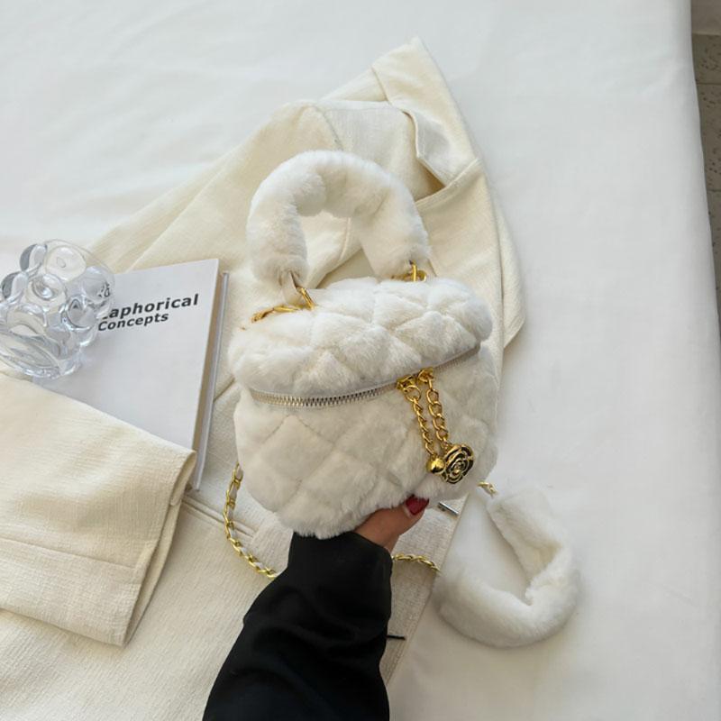 Autumn And Winter Plush Niche Design Sense Bag  New Women Solid Color Popular Chain Crossbody Pack Fashion Simple Furry Bags