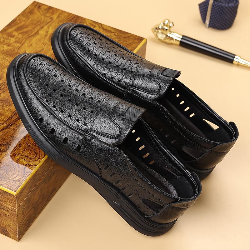 2025 Summer Hallow Leather Shoes for Men Solid Color Breathable Casual Sandals Male Light Fashion New Designer Loafers Man