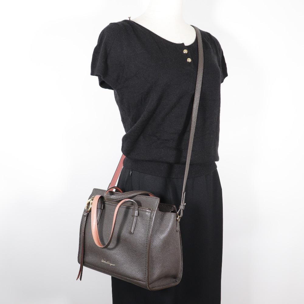 Salvatore Ferragamo Amy Handbag EE21-F478 2WAYShoulder Dark Brown/Pink Calfskin Women Used