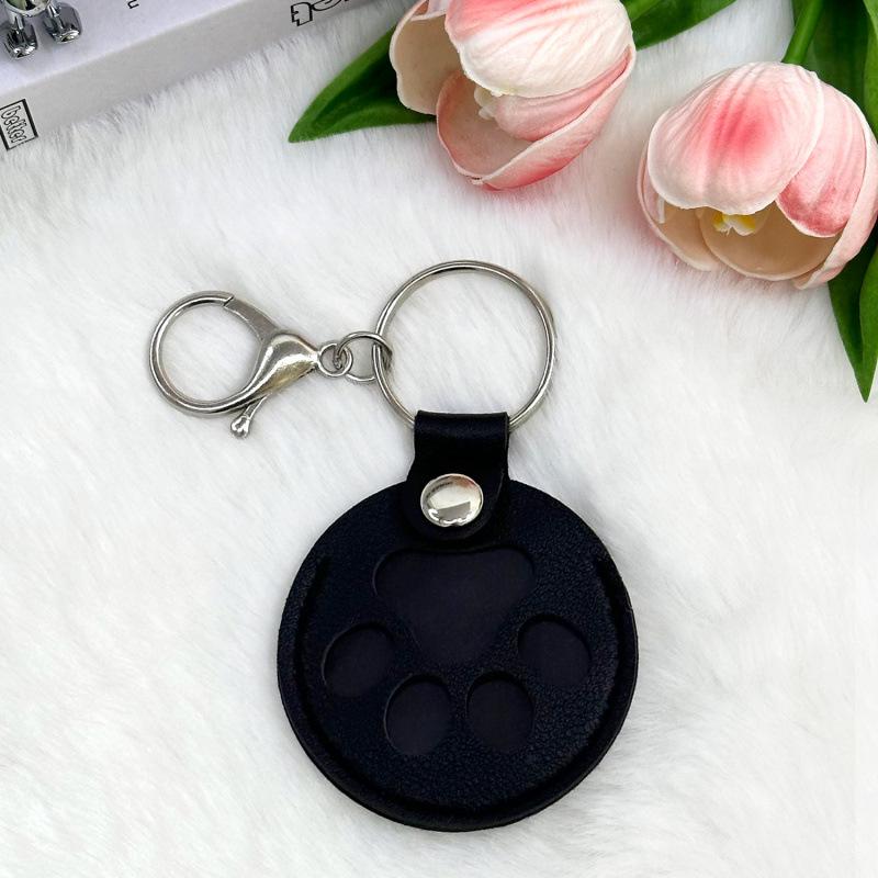 Leather Pet Hair Memorial Keychain Case: Cat & Dog Hair Keepsake Hanger