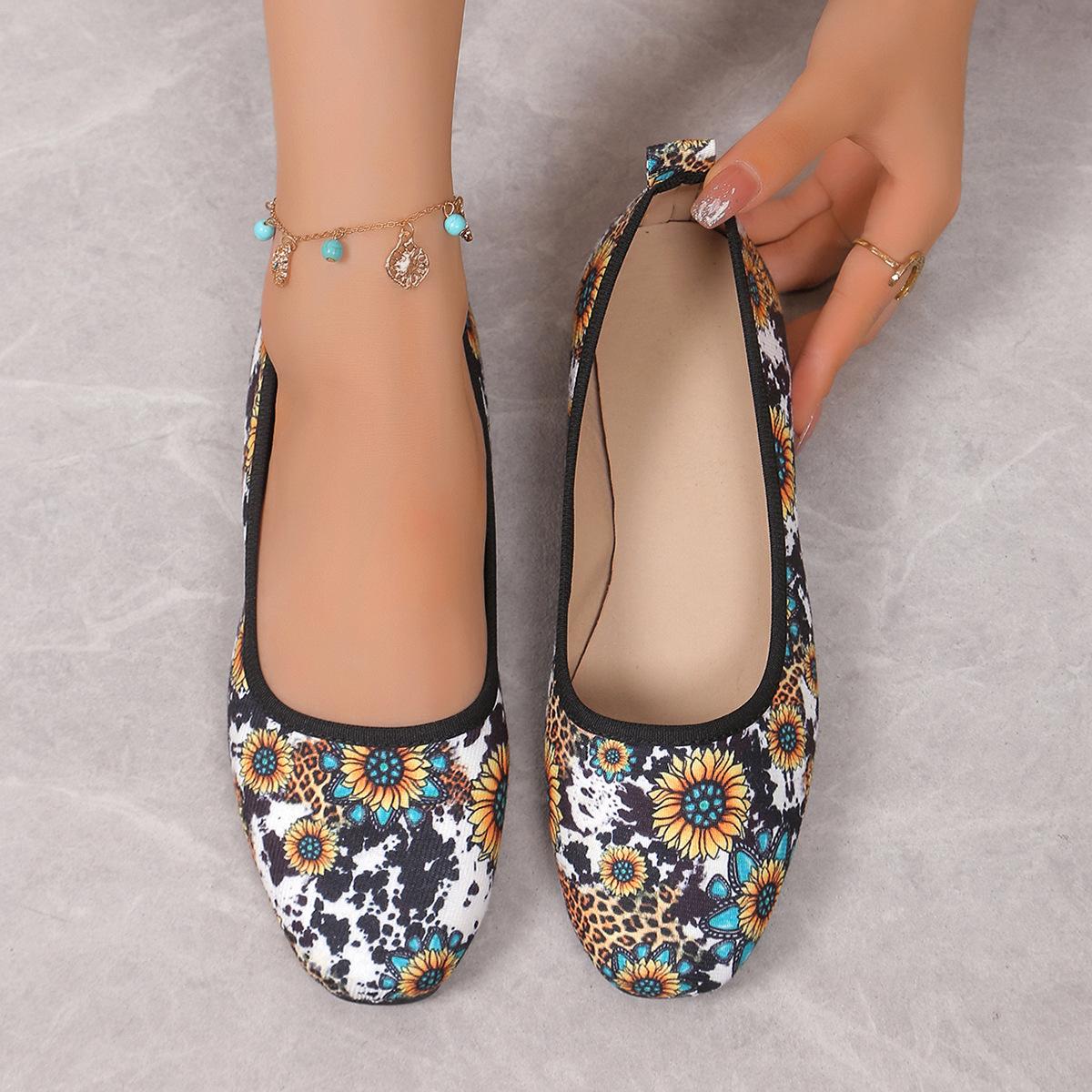 

European and American large-size shallow single shoes women s 2025 autumn new color matching fly-woven casual shoes flat-soled foreign trade large-si 43