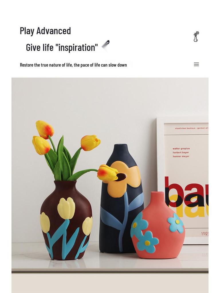 Retro Painted Ceramic Flower Vase Ornament for Living Room or Entryway Decor