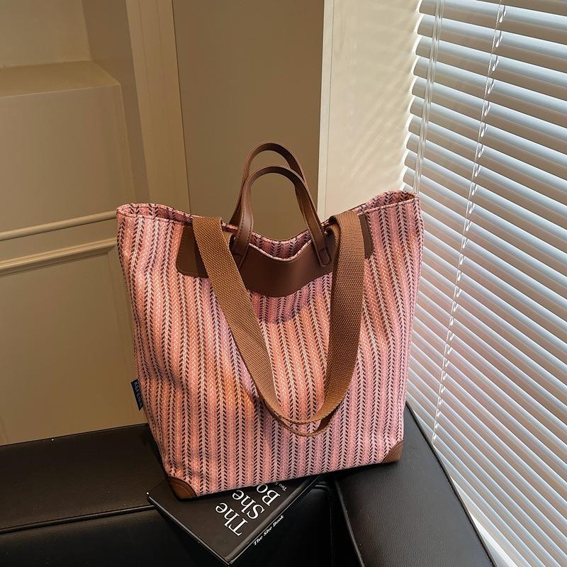 Retro large-capacity casual handbag women's new striped shoulder bag commuter underarm tote bag