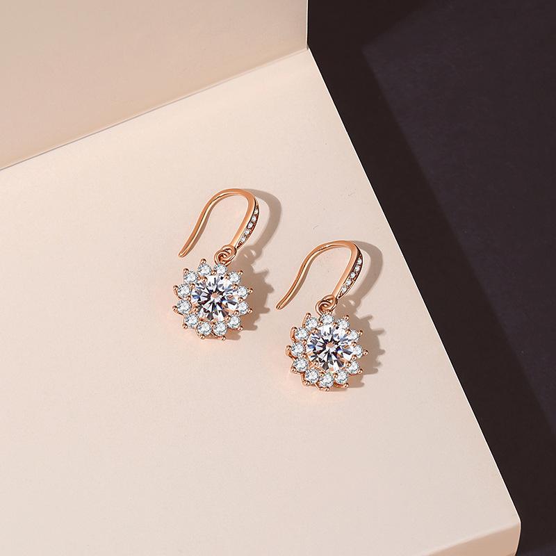 Flower Stud Earrings Women's Light Luxury Niche Design Sense Commuter Earrings
