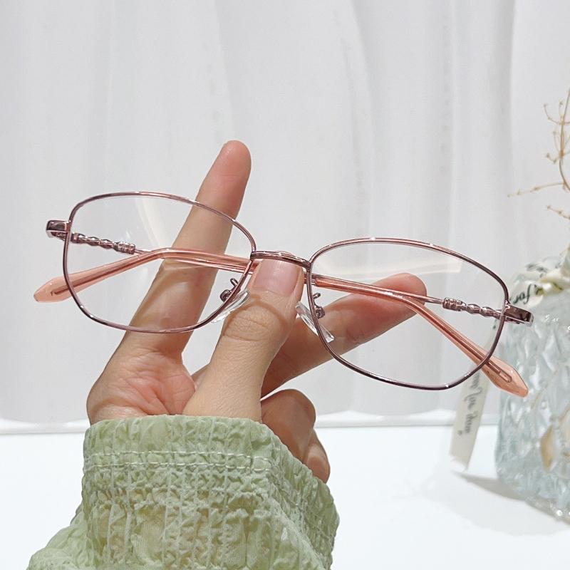 2026 New Womens Ultra Light Metal Frame Photochromic Presbyopia Glasses Fashion High Definition Comfort Reading Eyewear