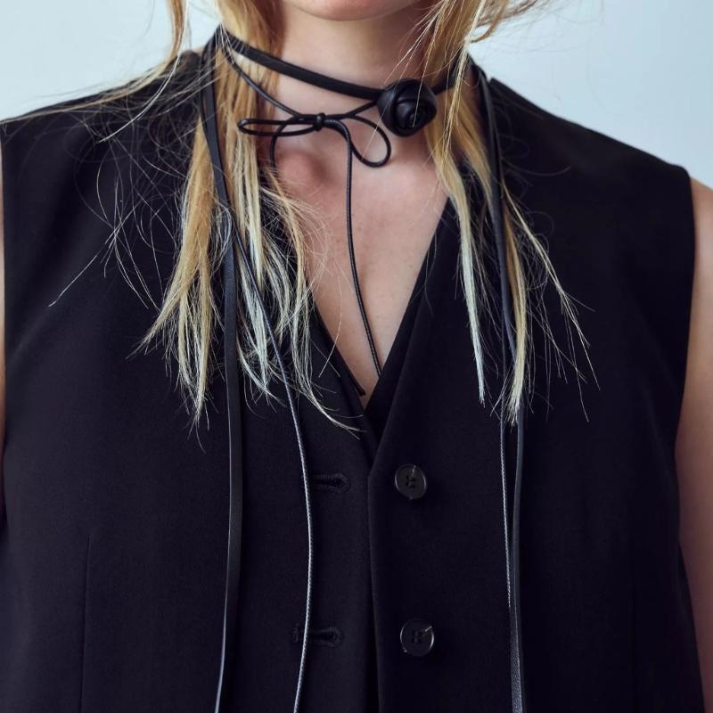 Handmade Leather Choker Necklace Elegant Camellia Flower Pendant Clavicle Chain for Holiday Parties and Everyday Wear