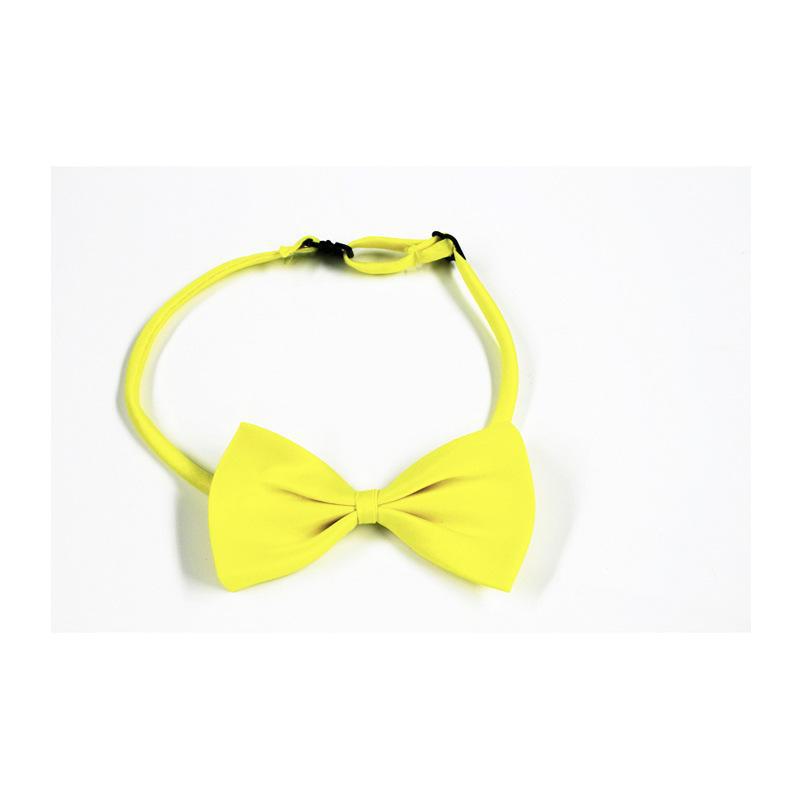 Pánský černý oblek s motýlkem pro sbor, svatby a speciální události