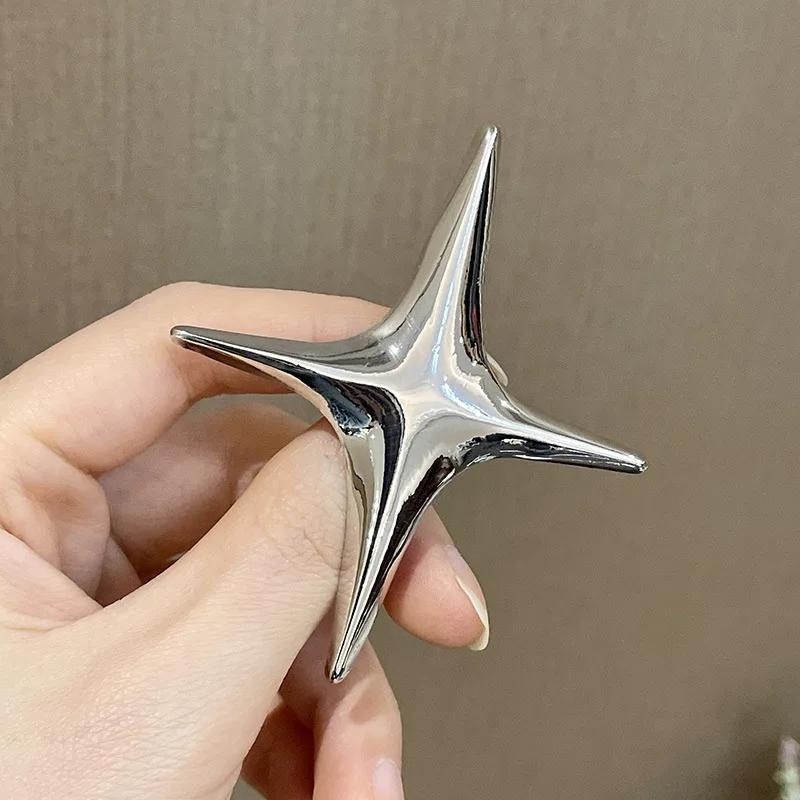 Charm Silver Big Cross Suit Brooches for Women Men Punk Four-pointed Star Pin Hip Hop Rock Party Jewelry Accessories