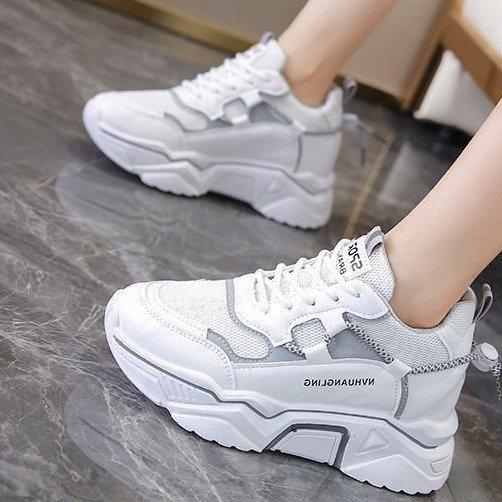 

Кроссовки на танкетке с внутренней высотой, новые осенне-зимние, на толстой подошве, на шнуровке, повседневные, в сетку, в стиле «папины кроссовки», с цветовой блокировкой 40 серый