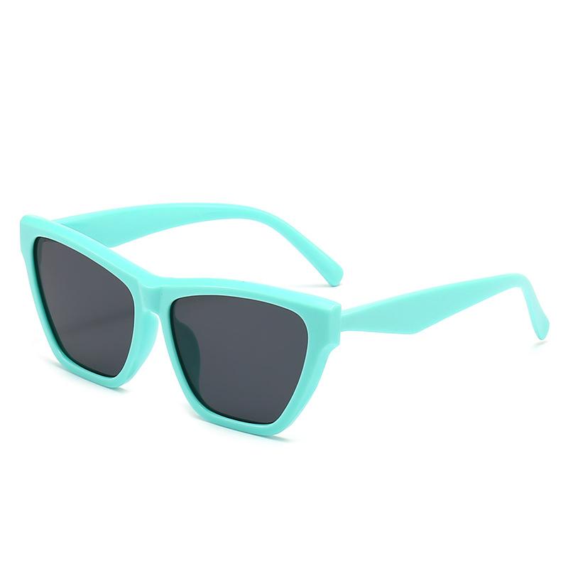 Vintage Cat Eye Square Sunglasses Y2K Girl Style Streetwear Essential Uv400 Protection Sunglasses 5604