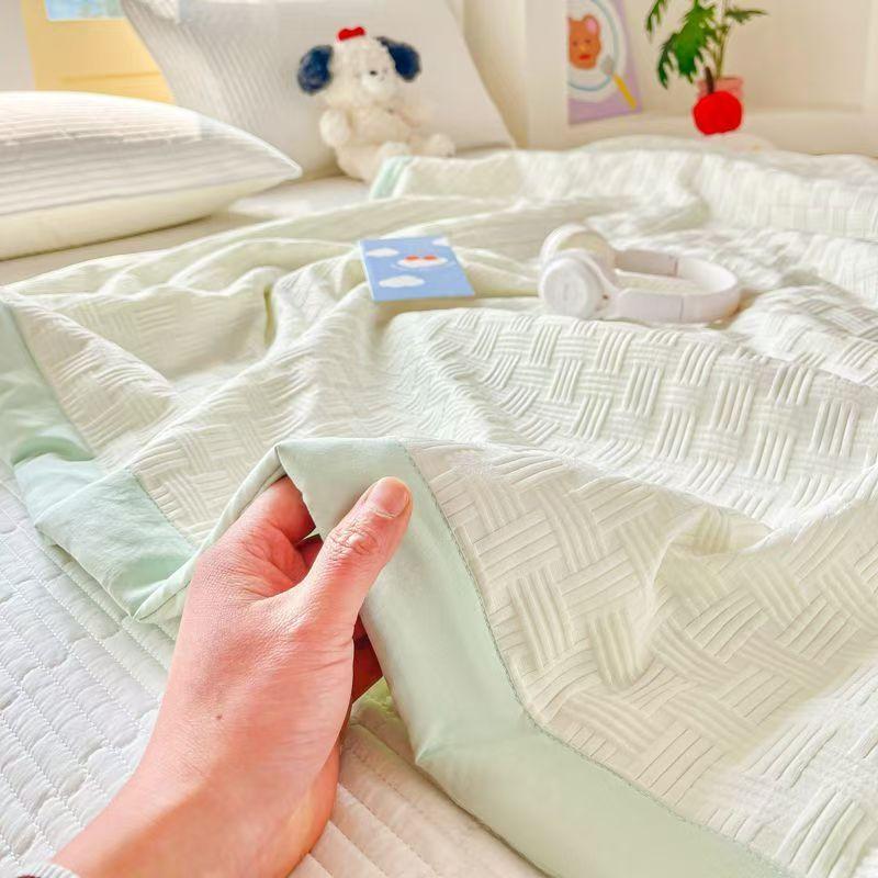 

Class A Waffle Solid Color Summer Cool Quilt Summer Thin Quilt Soybean Summer Quilt Single Double Upgrade 100x150cm Random Color
