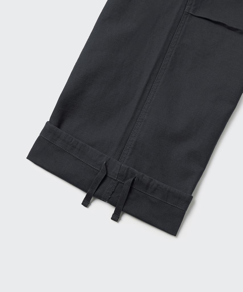 MUSINSA STANDARD Back Satin Parachute Cargo Pants [Dark Gray]