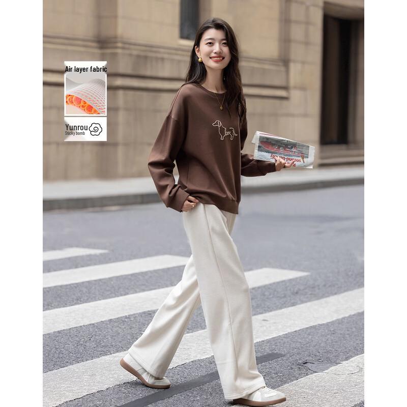 Demana Women's Embroidered Air Layer Sweatshirt