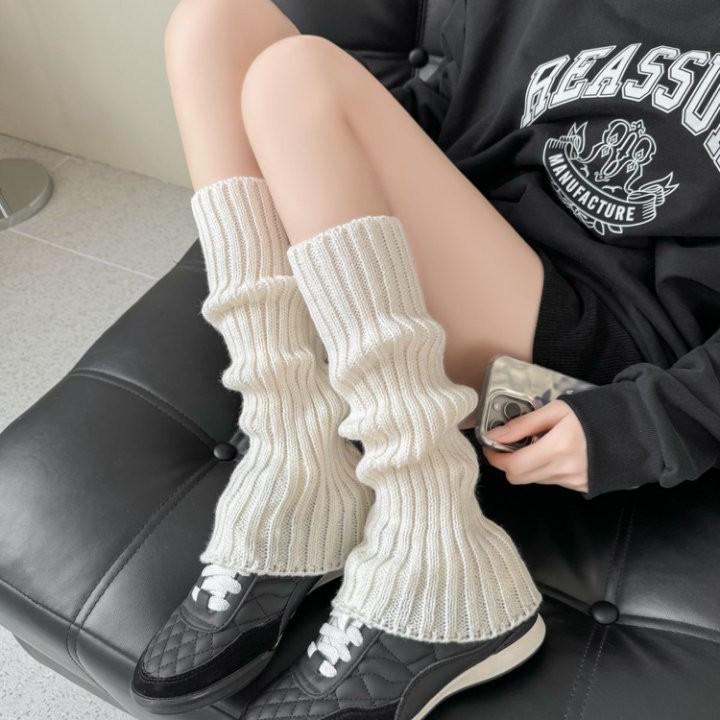 Women's Thick Knit White Leg Warmers for Autumn and Spring - Lolita Style Calf Scrunch Socks