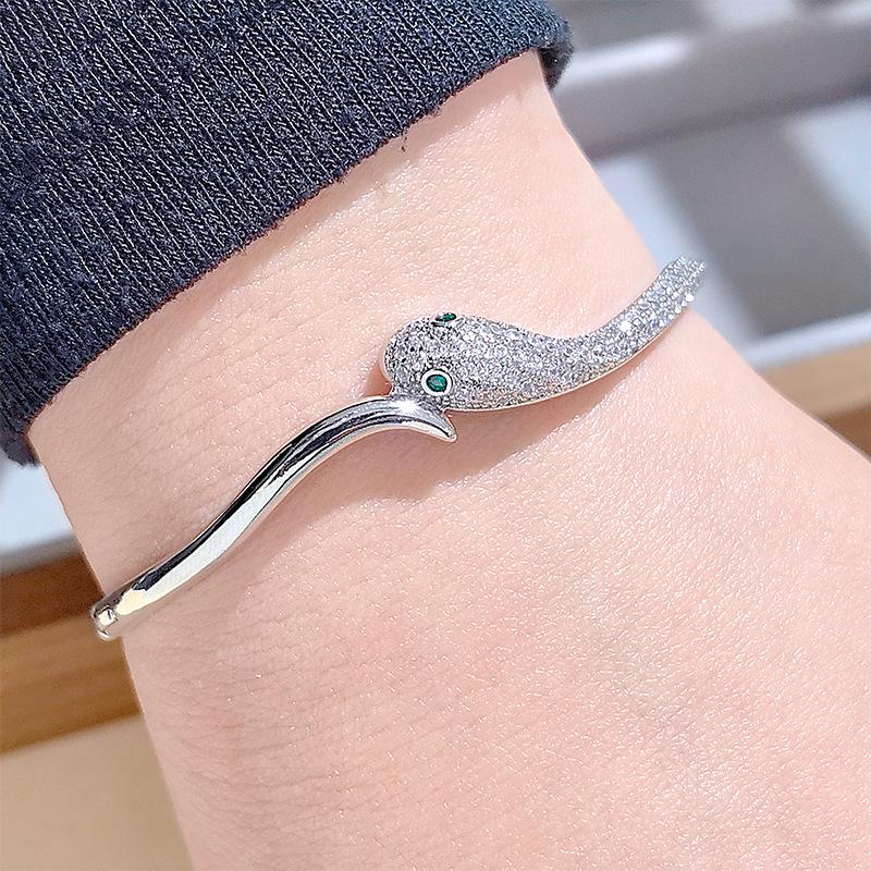Cheetah Bracelet Inlaid with Zircon Leopard Head Bracelet S-shaped Snake Bracelet