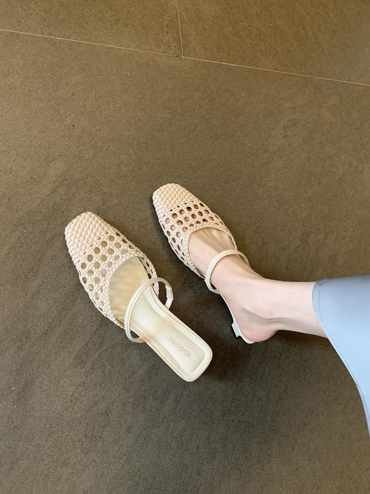 

Grape mom studio1ee French square head hollowed-out woven small dwarf heel with muller half slippers women s summer 35