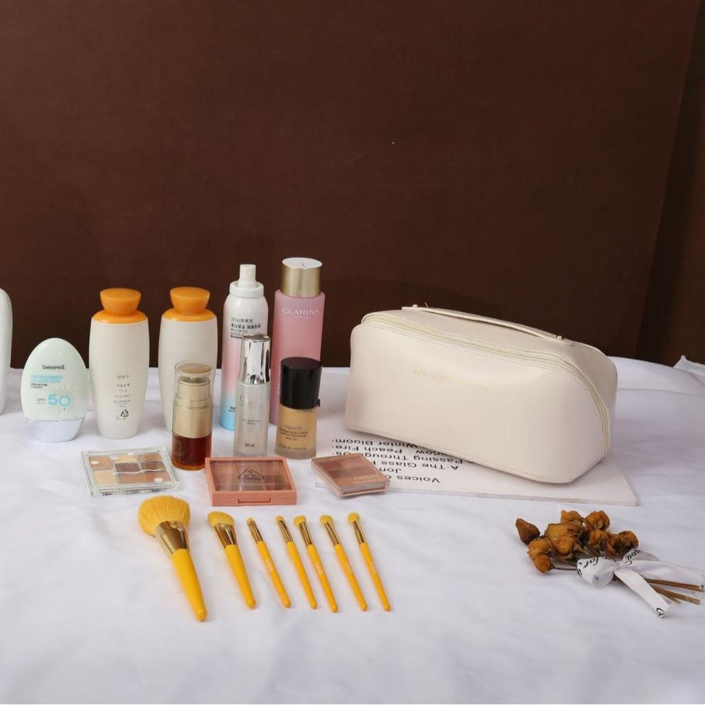 Large Capacity Portable Accordion Makeup and Toiletry Bag