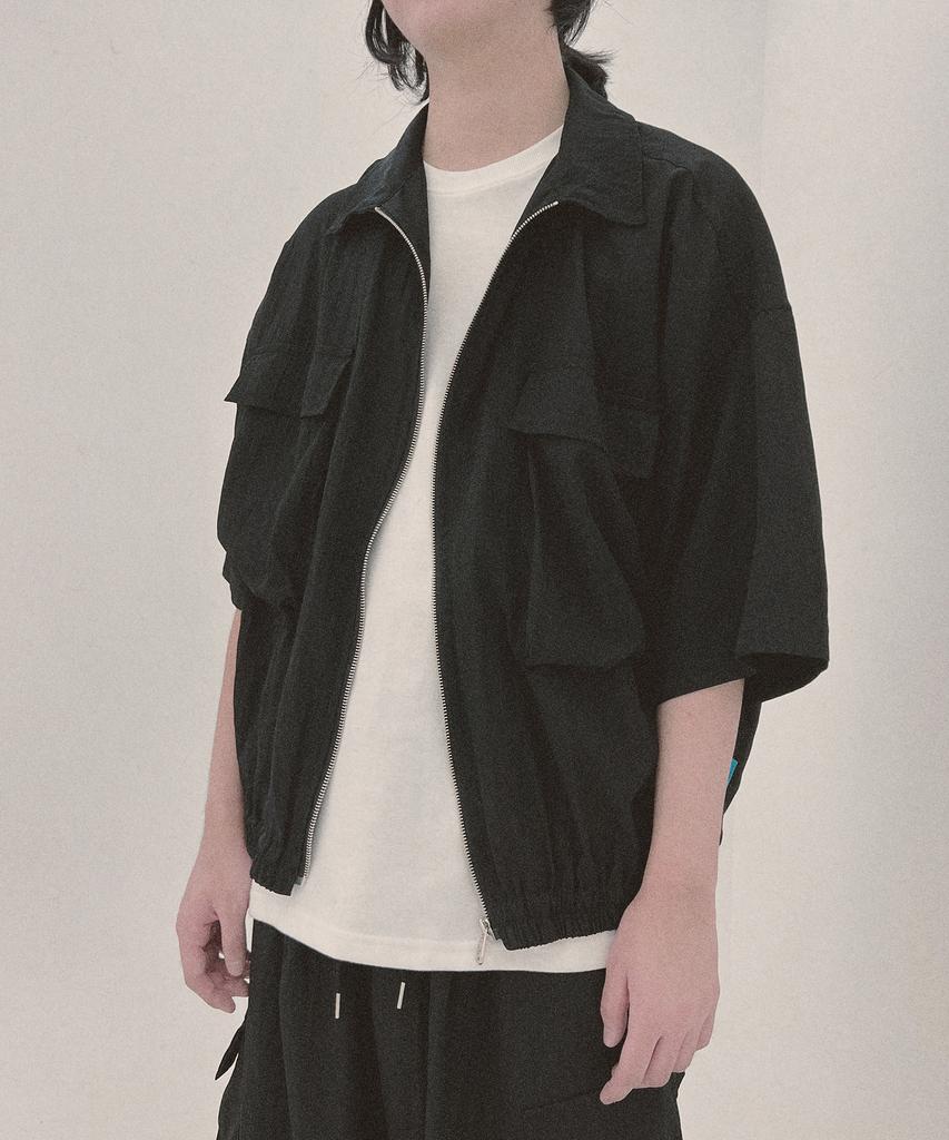 Ninenuts Street Shape Short Sleeve Zip-Up_Black