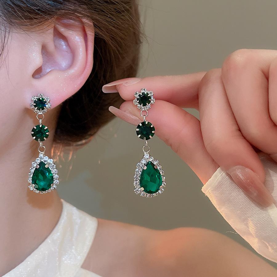 Elegante Conjunto de Joias Gota de Strass Estilo Francês: Colar e Brincos de Luxo para Mulheres