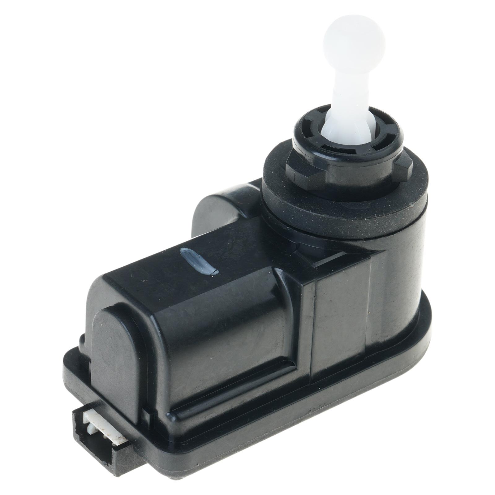 

Электродвигатель регулятора уровня передней фары 1324268 4M5X13K198AA 4M5X13K198A 4M5X-13K198-AA 4M5X-13K198-A 1324268 1