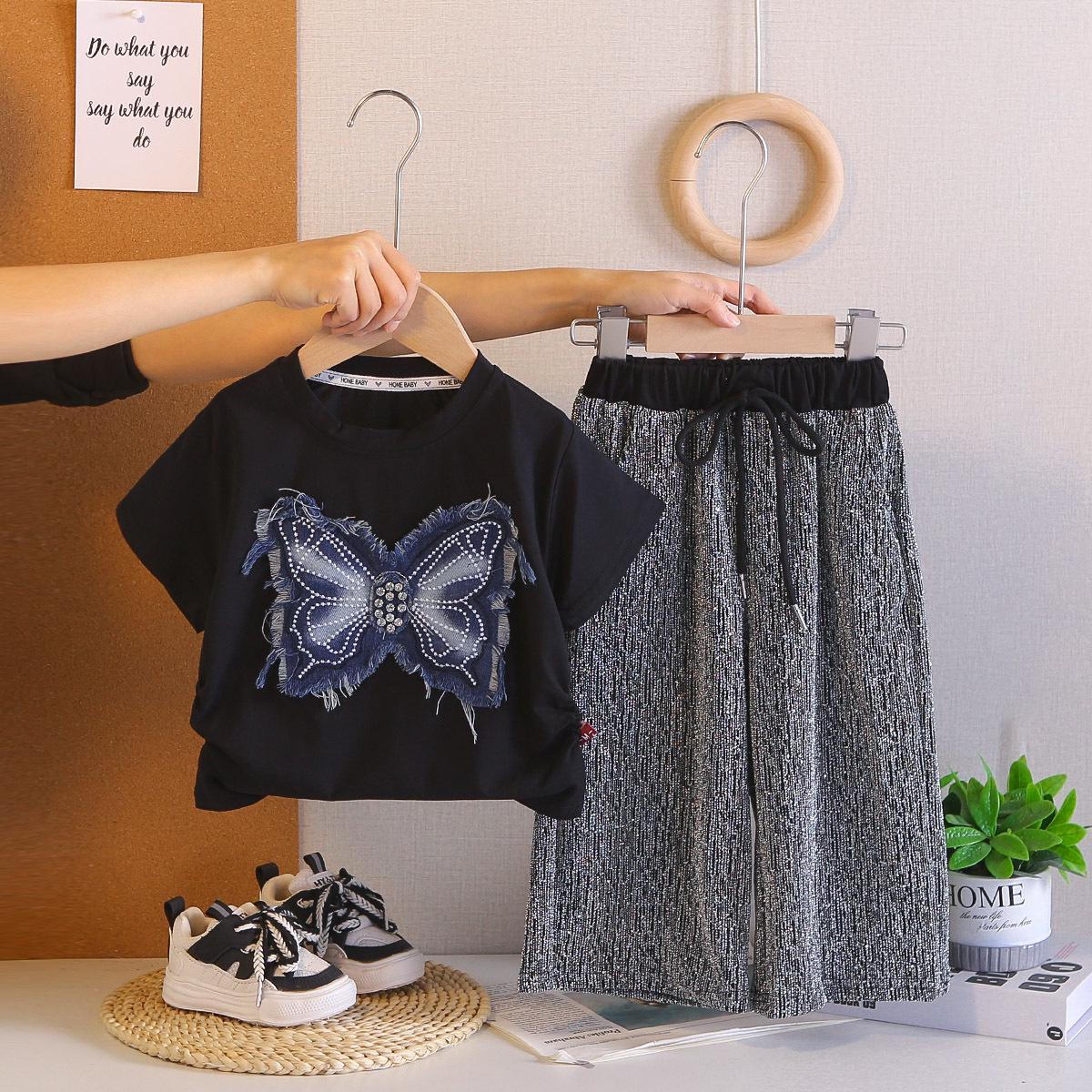 

Children s Summer 2026 Denim Patchwork Bow Set: Cute Two-Piece Top and Long Pants for Girls 90cm-130cm (Set of 5)