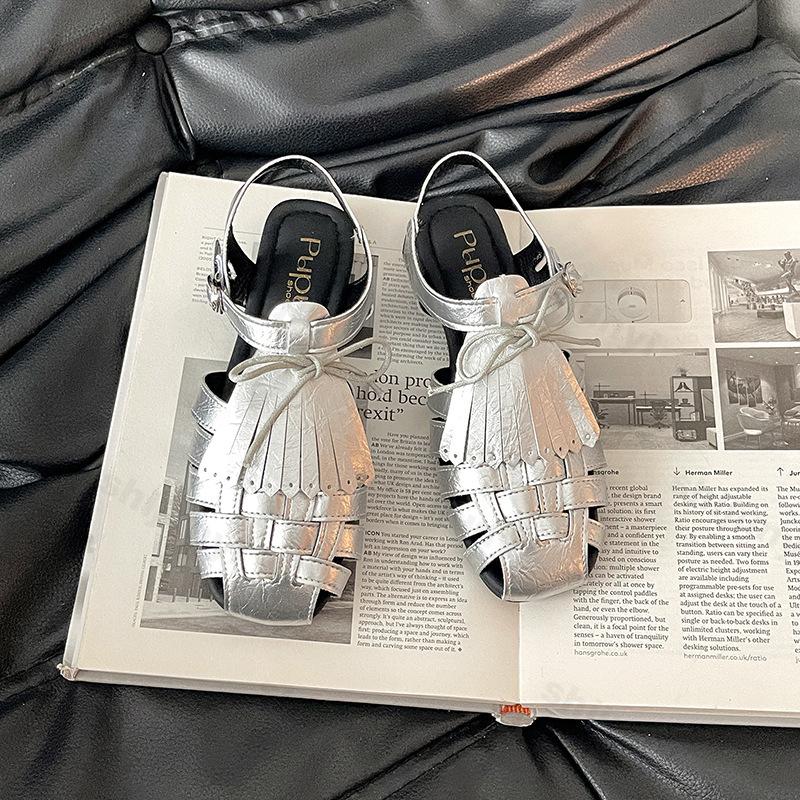 Fashion 2025 New Retro Woven Women Summer Fashion Sandals Tassel Hollow Buckle Casual Outdoor Slippers Elegant Comfortable Single Shoes