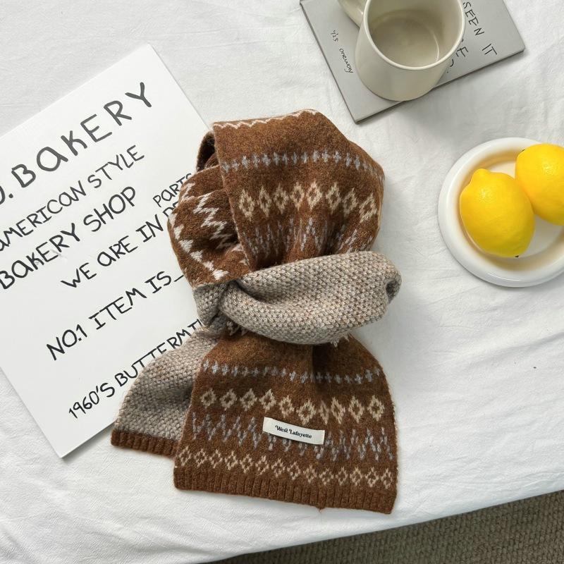 Korean-style scarf for autumn and winter, Fair Isle Jacquard knit scarf, Korean style atmosphere thickened warm windproof neck cover for women