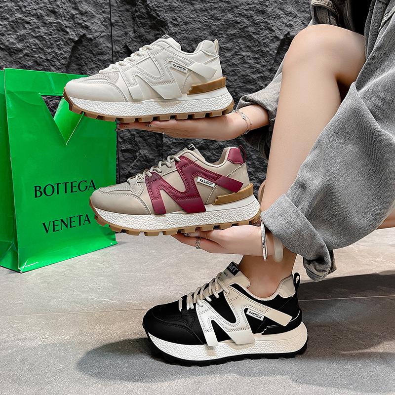 ins Korean version of the new Forrest Gump shoes women's 2025 spring and autumn student sports running shoes casual thick-soled heightening dad shoes