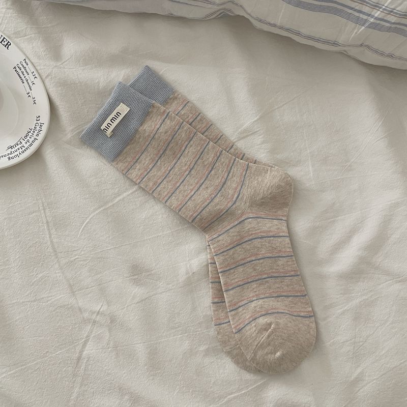 Trendige Socken Min Stoff Standardsocken Mid-Tube-Socken Nadelstreifen Kontrast Splicing Stacksocken Vintage Gestreifte Socken